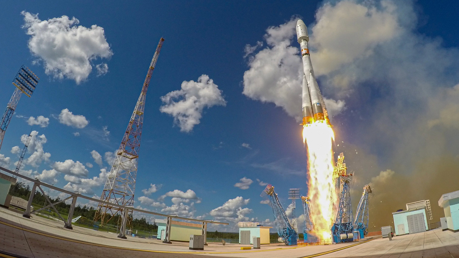 УСПЕШНЫЙ ЗАПУСК РАКЕТЫ-НОСИТЕЛЯ "СОЮЗ-2.1б"
